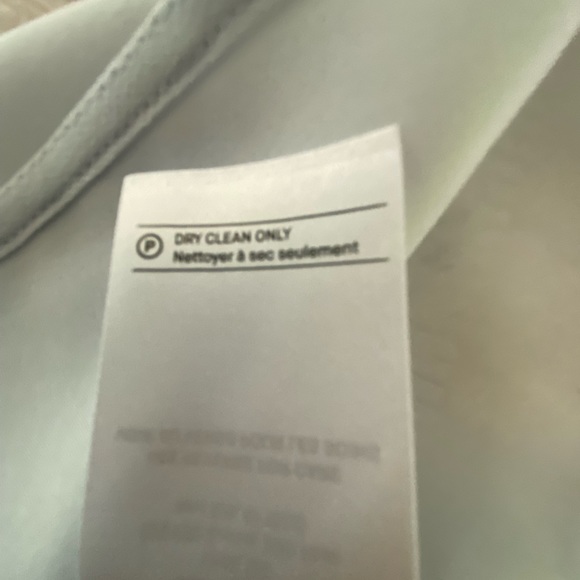 VINCE SILK SLEEVELESS BLOUSE - Picture 5 of 8